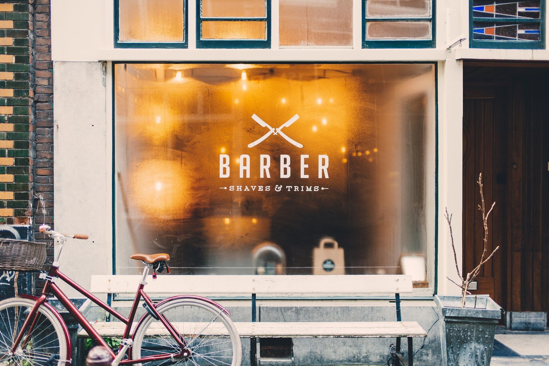 Barbershop-window